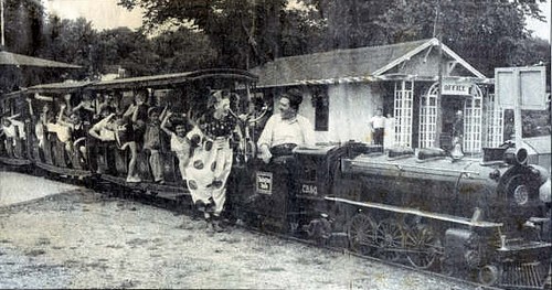 1932