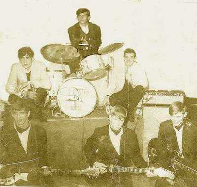 [Popular Band]